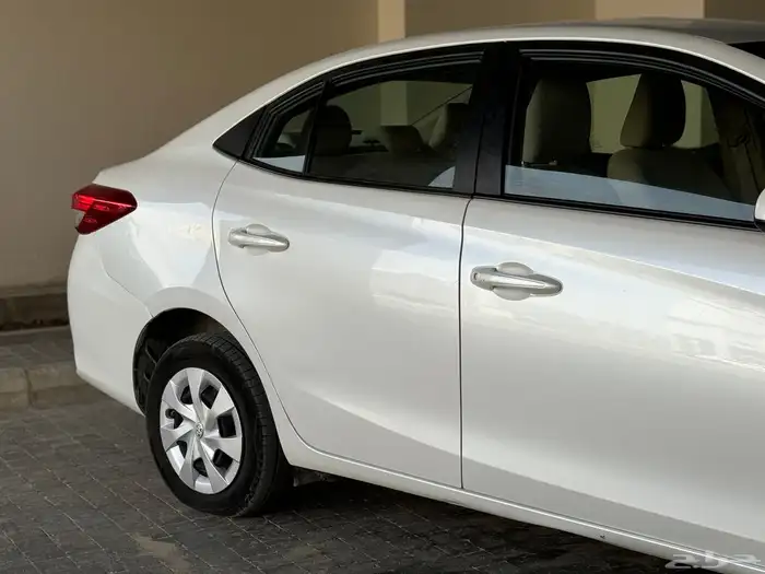 تويوتا يارس موديل 2022 نظيف جدا 7