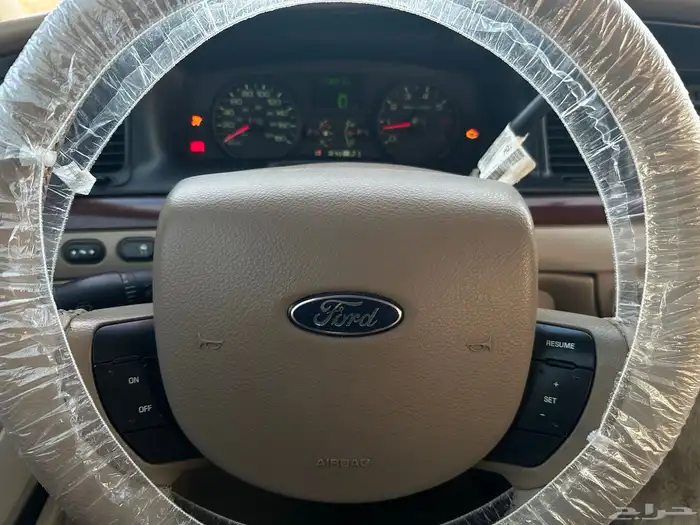 فكتوريا كحلي فل كامل نظيف 37