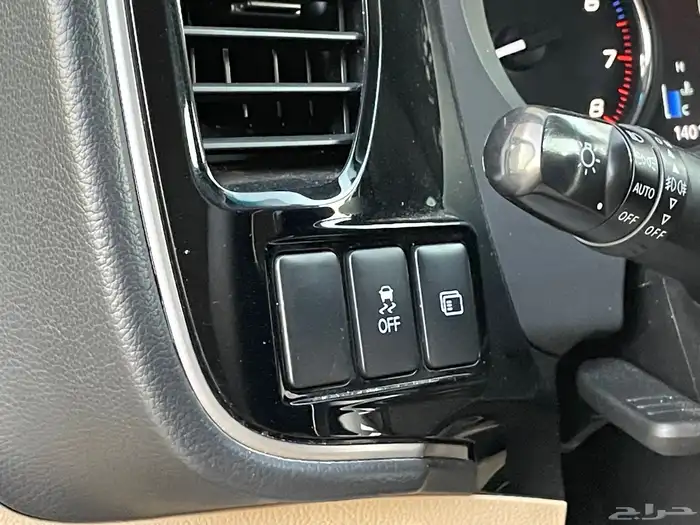 ميتسوبيشي اوتلاندر موديل 2020 22