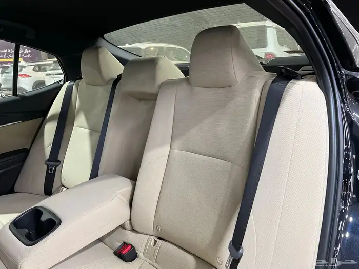 تويوتا   كامري E استاندر بنزين 2025 جديد سعودي 118.450 شامل 26