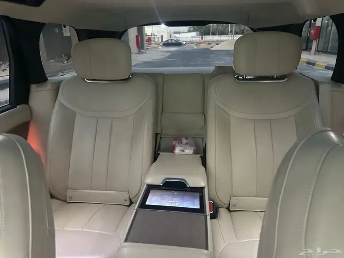 رنج روفر اوتوبوقوافي فيرست اديشن بلاك 8 سلندر جديد 26