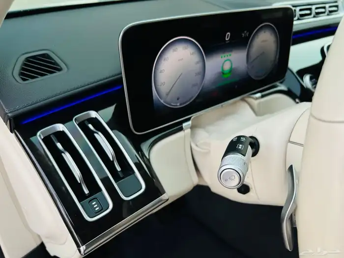 مرسيدس S580 2022 بحالة الوكالة 34