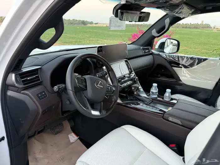 جيب لكزس 2025 Lx BB جديد اصفار 3