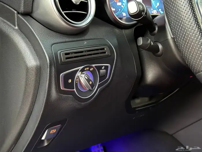 مرسيدس GLC 300 2020 23