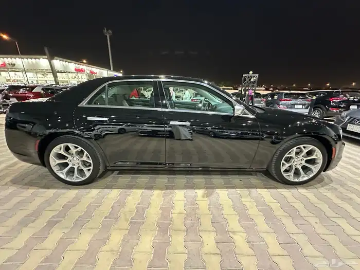 كرايزلر C300 موديل 2018 فل كامل 6 سلندر 3