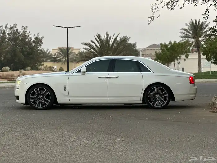 للبيع رولز رويس غوست 2017 3