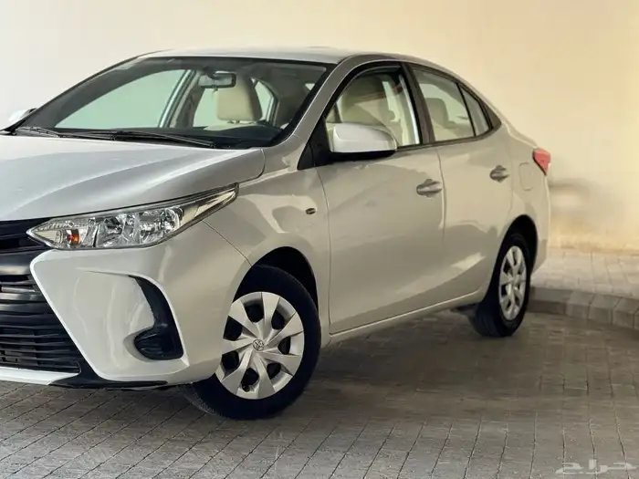 تويوتا يارس موديل 2022 نظيف جدا 2