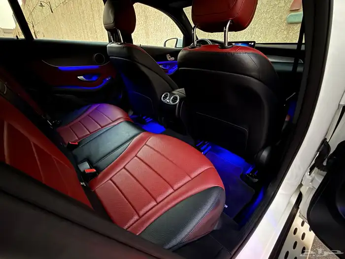 مرسيدس GLC 300 2020 36