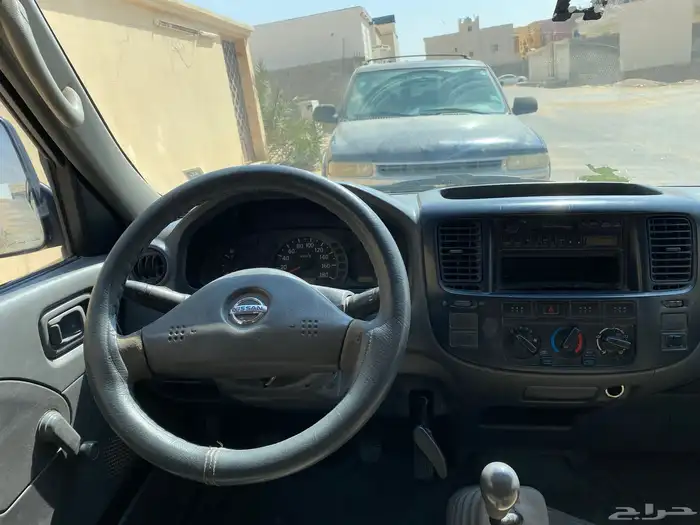 باص نيسان للايجار 6