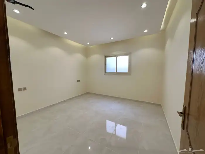 شقه دور ثاني للبيع وسيعه مصعد راكب مطبخ راكب 12