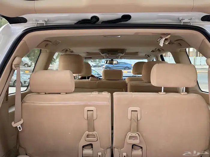 تويوتا لاند كروزر GXR V8 12