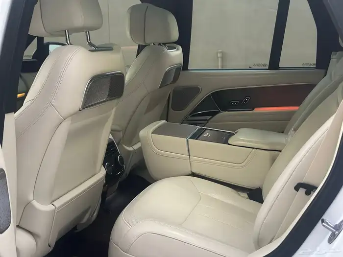 رنج روفر اوتوبوقوافي فيرست اديشن بلاك 8 سلندر جديد 25