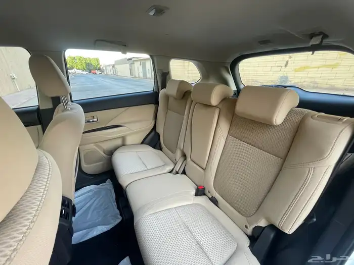 ميتسوبيشي اوتلاندر 2020 28