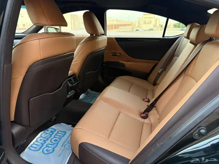 للبيع لكزس 2020 ES250 سعودي 11