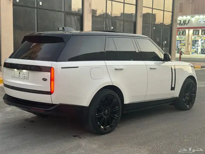 رنج روفر اوتوبوقوافي فيرست اديشن بلاك 8 سلندر جديد 14