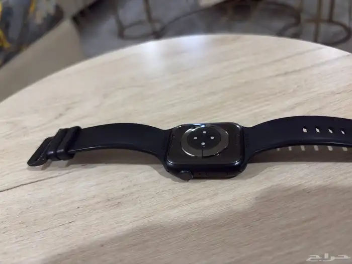 apple watch s8 45mm 3