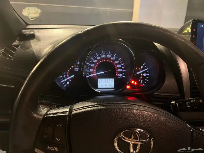 تويوتا يارس 2015 الممشى 200 000 والسعر المطلوب 27000 3