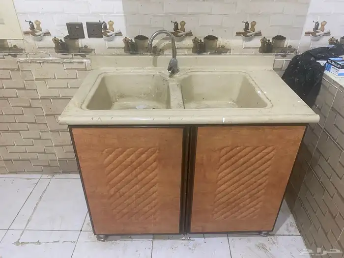 مغسله مع دولاب 1