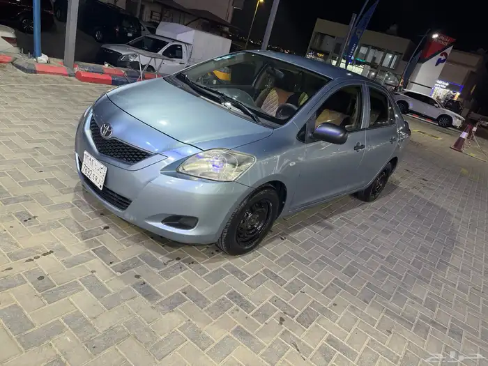 يارس للبيع جير عادي مديل 2013 1