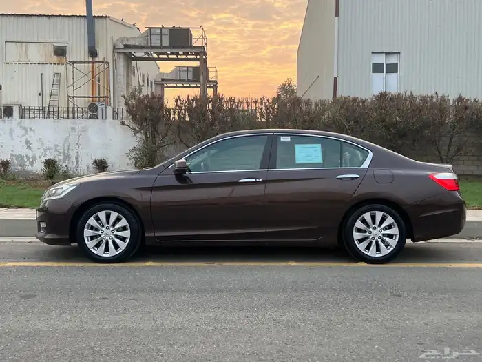 قريبا العرض اكورد فل كامل لون مميز 1