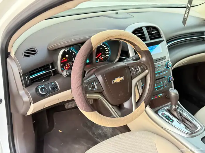 ماليبو 2015 نضيفه ممشا قليل 25