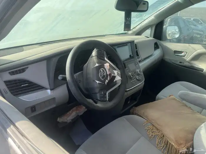 تويوتا سينا 2016 مصدوم 6