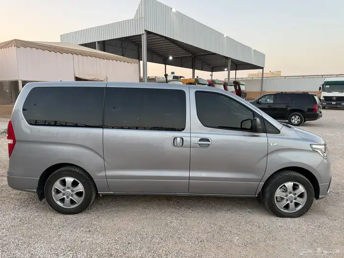 للبيع باص ديزل 2020هونداي بطاقه جمركيه 3