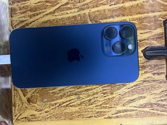 جوال أيفون للبيع 15برو ماكس 256بطاريه 86مغير شاشة 4