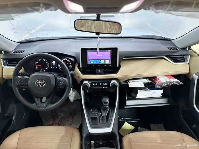 تويوتا راف فور LE استاندر بنزين دبل 2025 11