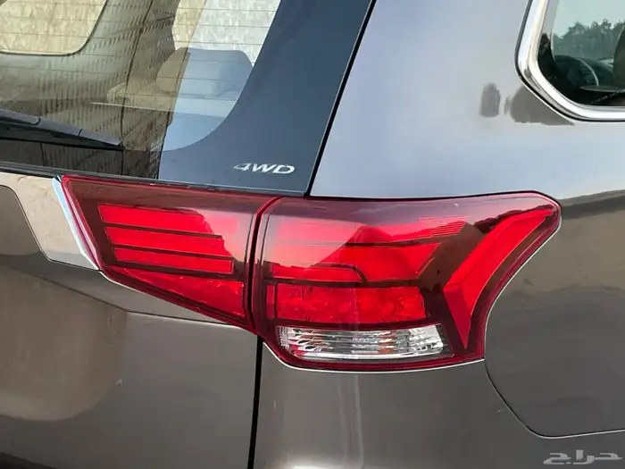 ميتسوبيشي اوتلاندر موديل 2020 15