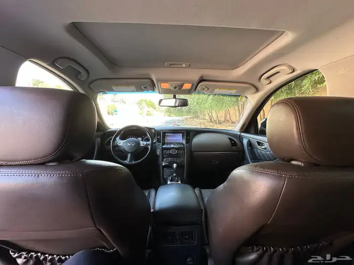INFINITI QX70 انفنتي نظيف جدا 2019 4