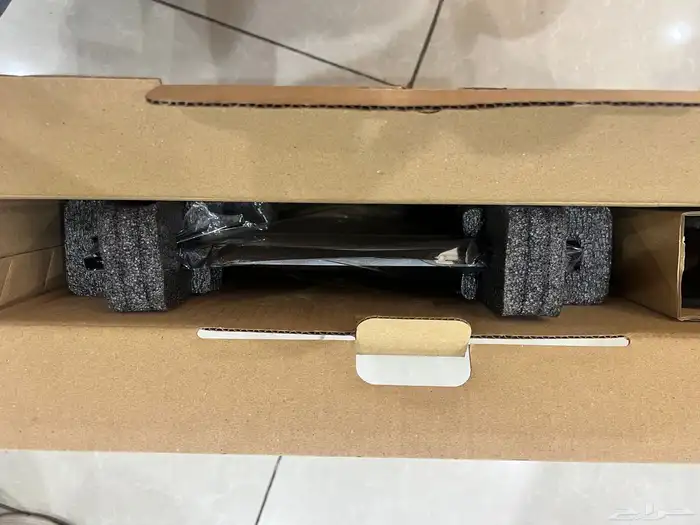 - الجهاز   لاب توب DELL 3