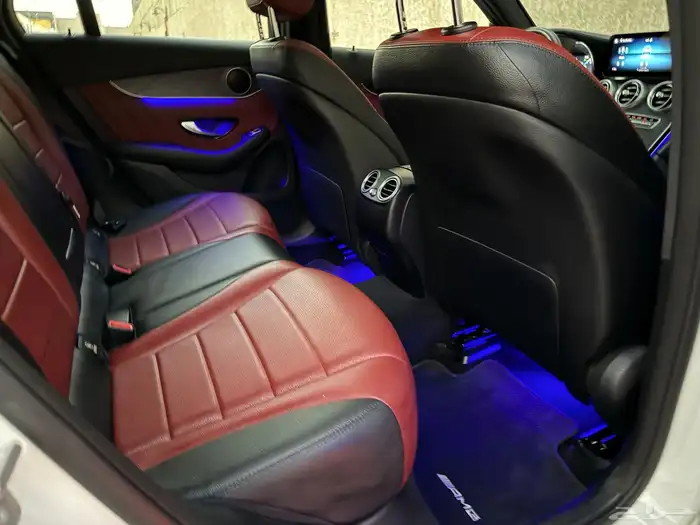 مرسيدس GLC 300 2020 35