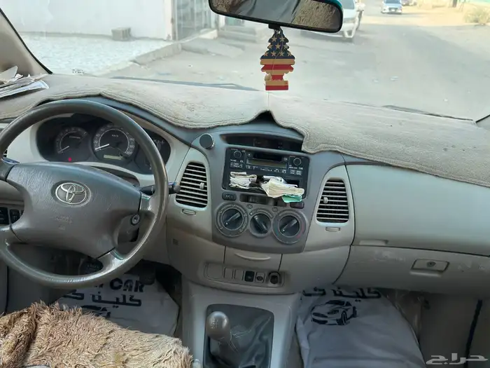 للبيع تويوتا إنوفا 2011 قير عادي بنزين 5