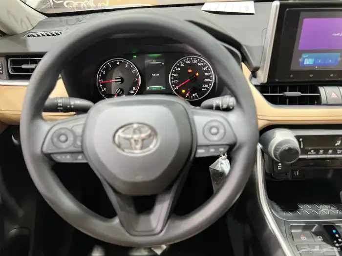 تويوتا   راف فور دفع امامي بنزين 2025جديد سعودي 98.900 شامل 21