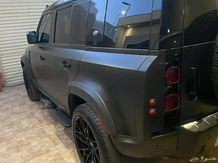 للبيع ديفندر SE موديل 2020 ماشي 70 الف 9