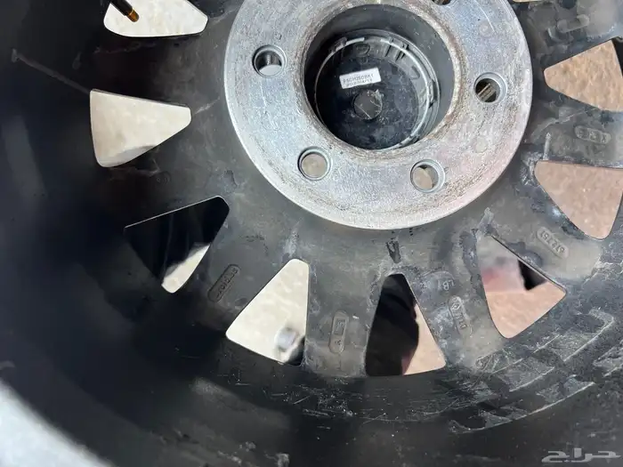 جنوط برايد اصلي مع كفرات كوماهو 285.70.17 تاريخ 24 10