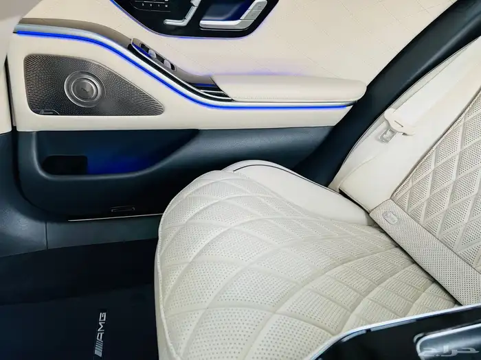 مرسيدس S580 2022 بحالة الوكالة 54
