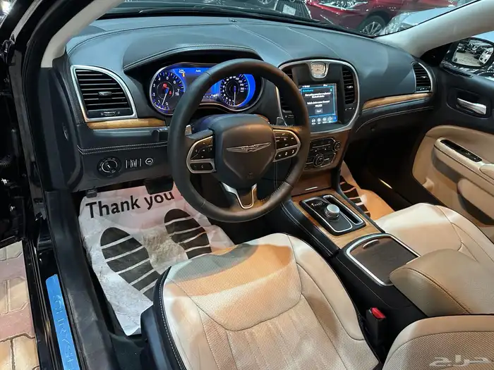 كرايزلر C300 موديل 2018 فل كامل 6 سلندر 14