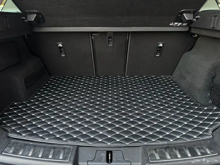 رنج روفر ايفوك 2024 Dynamic SE على الضمان 16