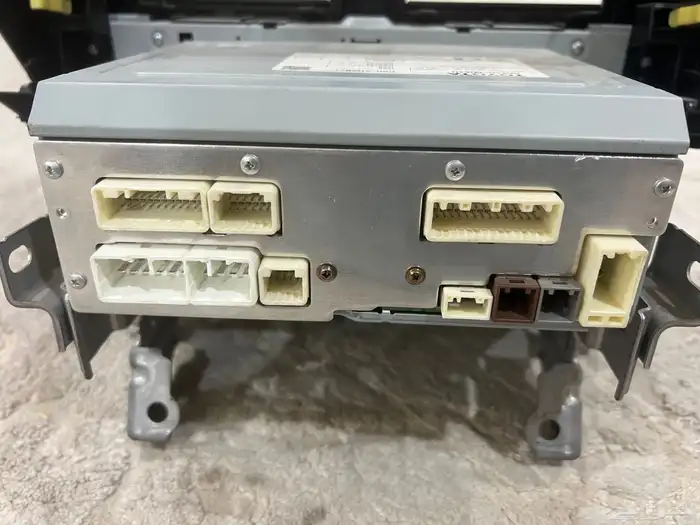 مسجل او شاشة تويوتا برادو 2016 6