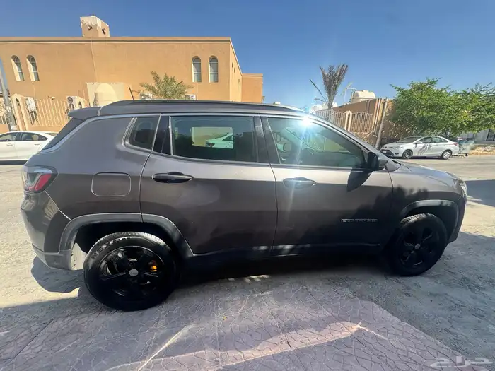جيب كومباس 2021 نظيف شبة جديد 9