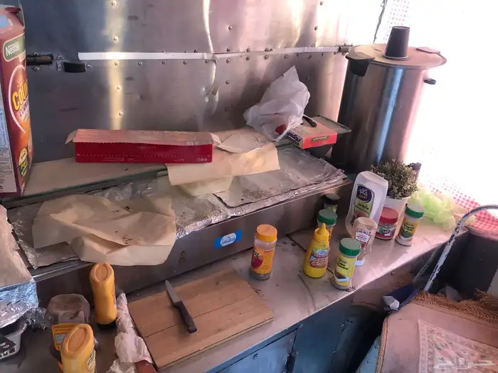 عربه فود ترك للبيع او الايجار سكاكا الجوف 9