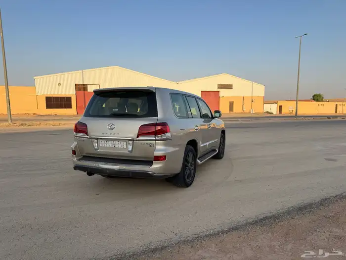 لكزس 2013 عبدالطيف جميل 4