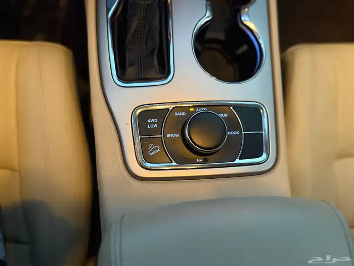 جيب جراند شروكي لميتد 2019 ممشى 34 الف 20