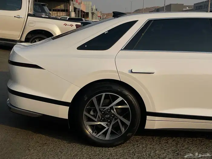 هونداي أزيرا 2024 كلاسيك 3