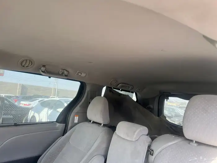 تويوتا سينا 2016 مصدوم 13