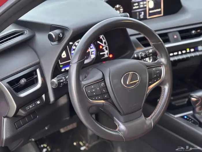 لكزس UX20 2019 مخزن بدي وكاله عداد 25 الف km 27