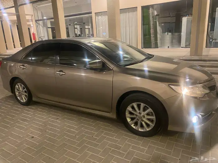 للبيع كامري 2013 فل كامل GLX 2