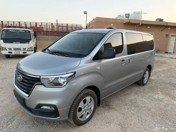 للبيع باص ديزل 2020هونداي بطاقه جمركيه 0